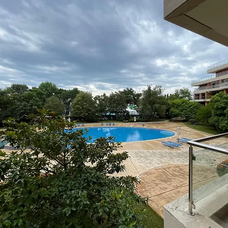 Peter House - Free Parking Apartment *