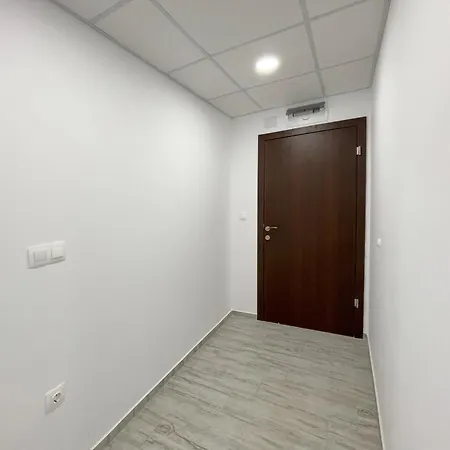 Peter House - Free Parking Apartment