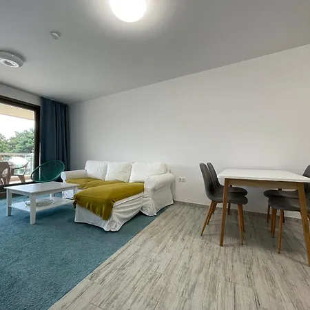 Peter House - Free Parking Apartment