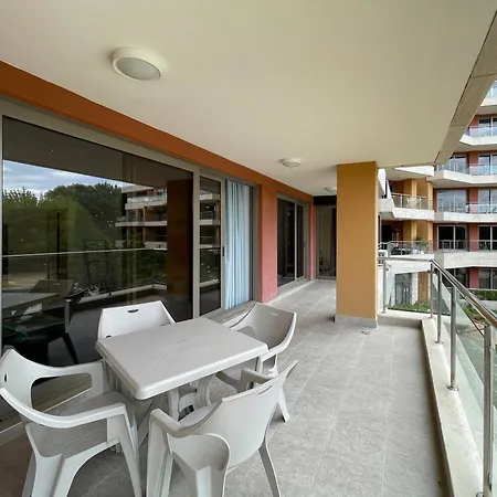 Peter House - Free Parking Apartment *
